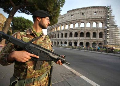 Trattati Ue, Minniti: “Rischio lupi solitari”. A Roma agenti di Scotland Yard