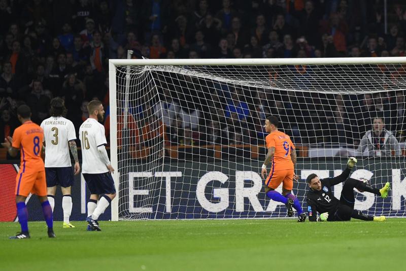 Galleria foto 'Italia, Bonucci piega l’Olanda. Donnarumma record “ma il titolare è Buffon”' - foto 1