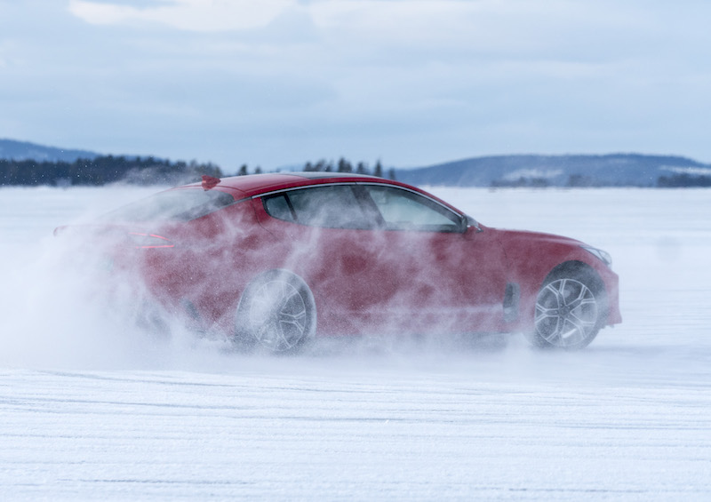 Kia Stinger:ultimi test al Circolo Polare Artico