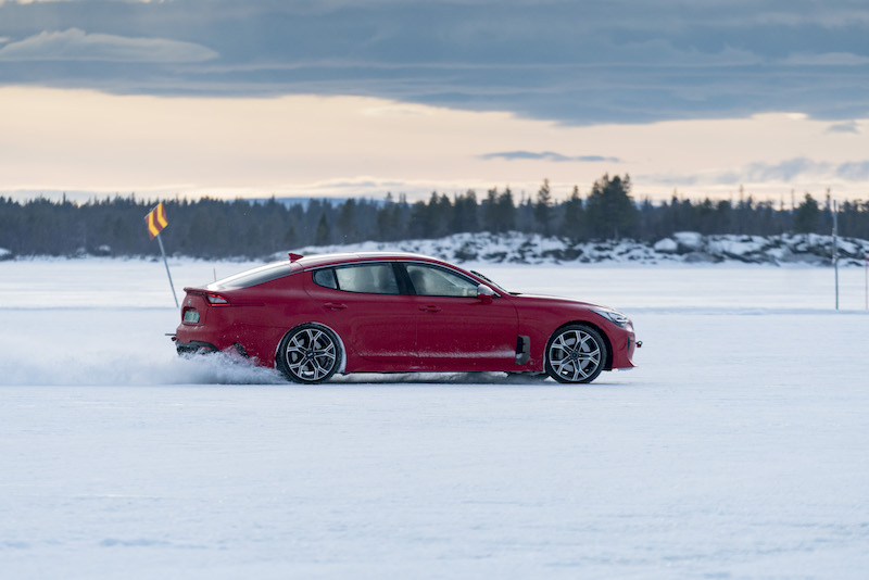 Kia Stinger:ultimi test al Circolo Polare Artico