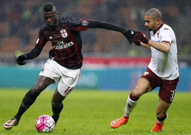 Milan, Niang: “Mi ero guadagnato la maglia rossonera, ma poi…” Milan, Niang: “Mi ero guadagnato la maglia rossonera, ma poi…”