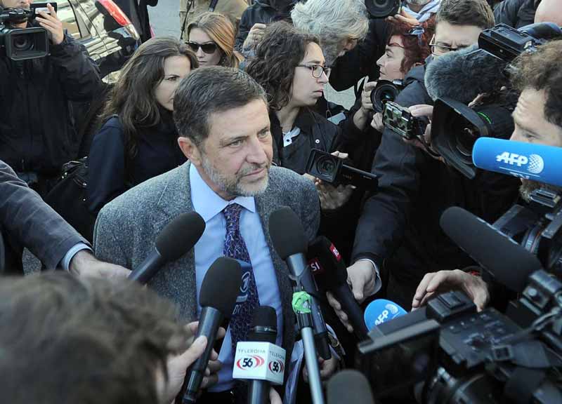 Massimo Carminati: il mafioso nero con la katana per sfilettare il pesce Massimo Carminati: il mafioso nero con la katana per sfilettare il pesce