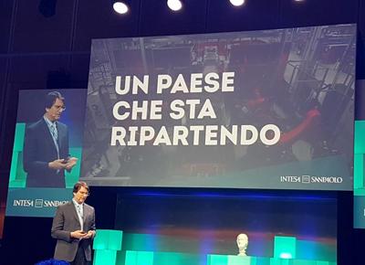 Intesa Sanpaolo: a Sharing Italy l'Italia in ripresa che pensa e vede positivo Intesa Sanpaolo: a Sharing Italy l'Italia in ripresa che pensa e vede positivo