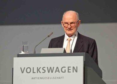 Volkswagen, Piech ha venduto gran parte sua quota di azioni per un mld