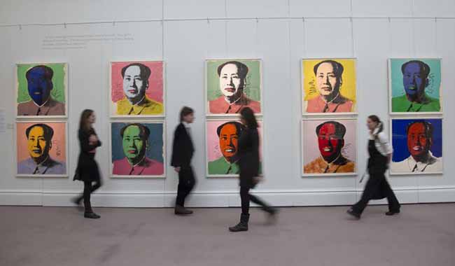 Hong Kong, il Mao di Andy Warhol venduto per 12,7 milioni di dollari Hong Kong, il Mao di Andy Warhol venduto per 12,7 milioni di dollari