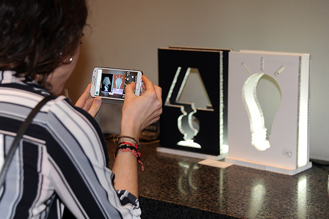 Milano Design Week, ecco le lampade di design in carta e cartone riciclati