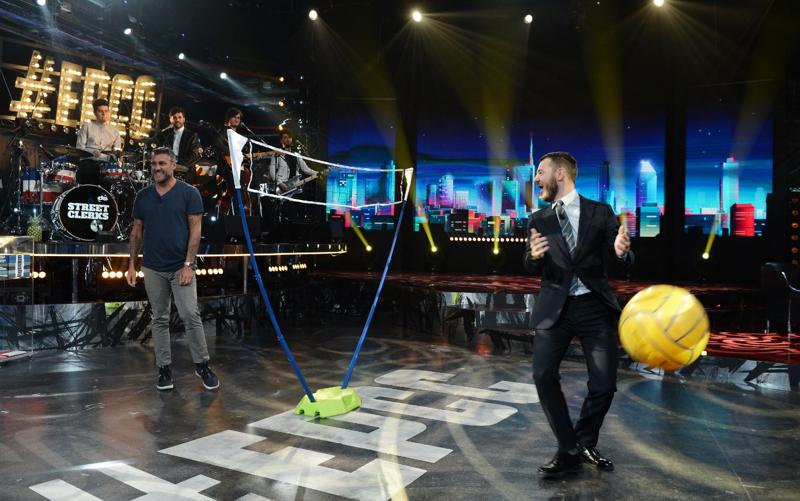 Vieri da Cattelan: “Questa mi frustava, con quest’altra dovevo starci 4 ore” Vieri da Cattelan: “Questa mi frustava, con quest’altra dovevo starci 4 ore”