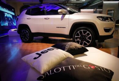 Jeep Compass ruba la passerella  alla Milano Design Week