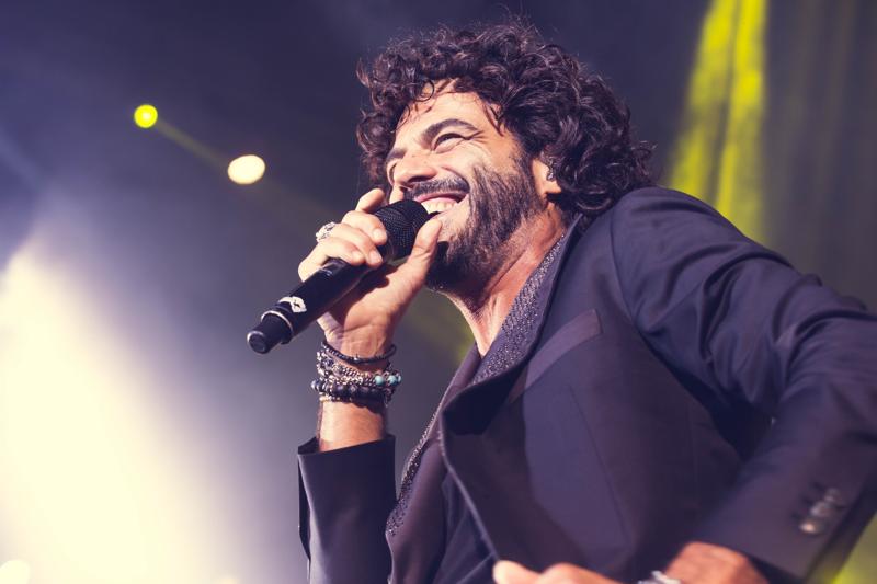 Francesco Renga, “Scriverò il tuo nome”. Primo disco live: dal 28 aprile Francesco Renga, “Scriverò il tuo nome”. Primo disco live: dal 28 aprile