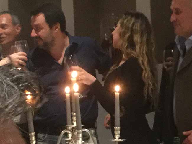 Salvini alla conquista di Bari e della Puglia Salvini alla conquista di Bari e della Puglia