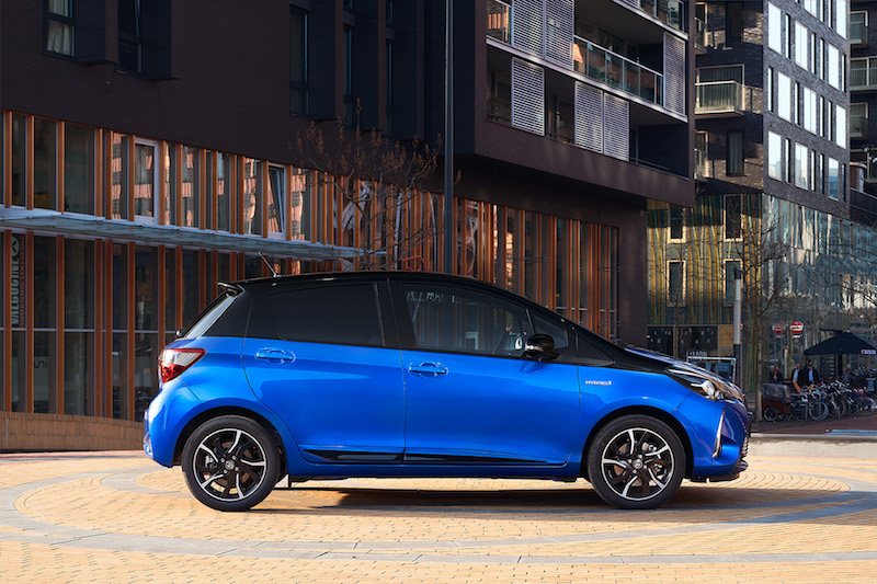 Nuova Toyota Yaris: Tecnologia Full Hybrid e sicurezza attiva di serie Nuova Toyota Yaris: Tecnologia Full Hybrid e sicurezza attiva di serie