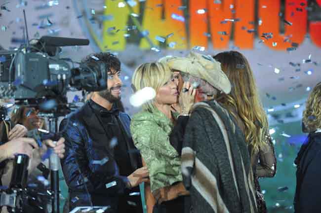 Isola dei Famosi 2017, vince Raz Degan. Con rissa finale. FOTOSTORY Isola dei Famosi 2017, vince Raz Degan. Con rissa finale. FOTOSTORY