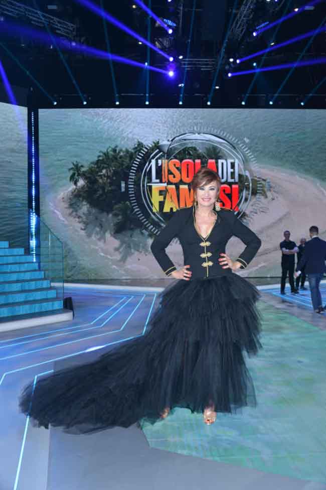 Isola dei Famosi 2017, vince Raz Degan. Con rissa finale. FOTOSTORY Isola dei Famosi 2017, vince Raz Degan. Con rissa finale. FOTOSTORY