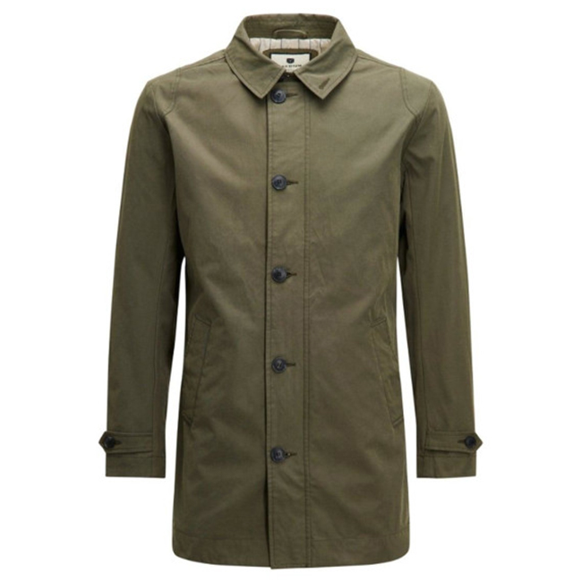 Moda uomo, trench: questa primavera l’uomo si veste in lungo