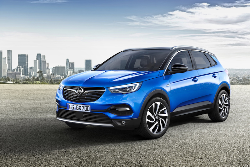 Nuova Opel Grandlad X, il terzo della famiglia X Nuova Opel Grandlad X, il terzo della famiglia X