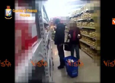 Cieco totale ma giocava alle slot, a Messina arrestati 5 falsi invalidi