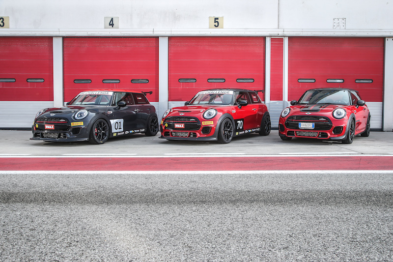 Mini Challenge: si scaldano i motori per la stagione 2017 Mini Challenge: si scaldano i motori per la stagione 2017