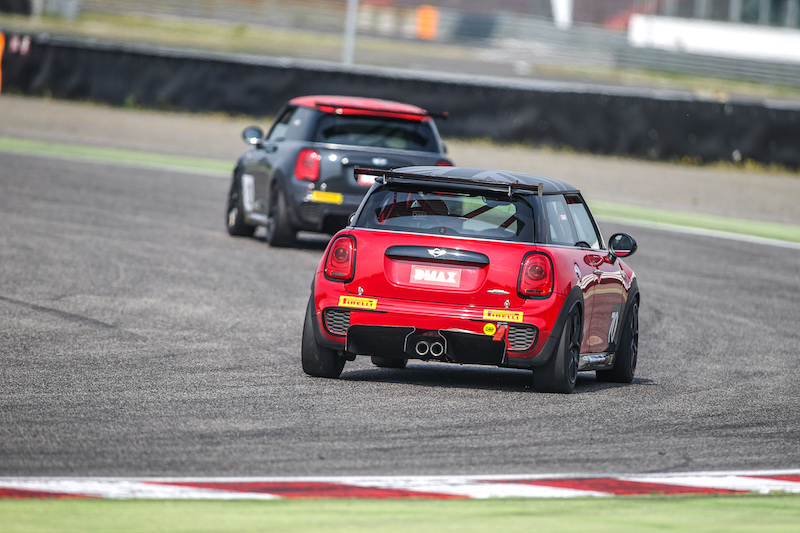 Mini Challenge: si scaldano i motori per la stagione 2017 Mini Challenge: si scaldano i motori per la stagione 2017