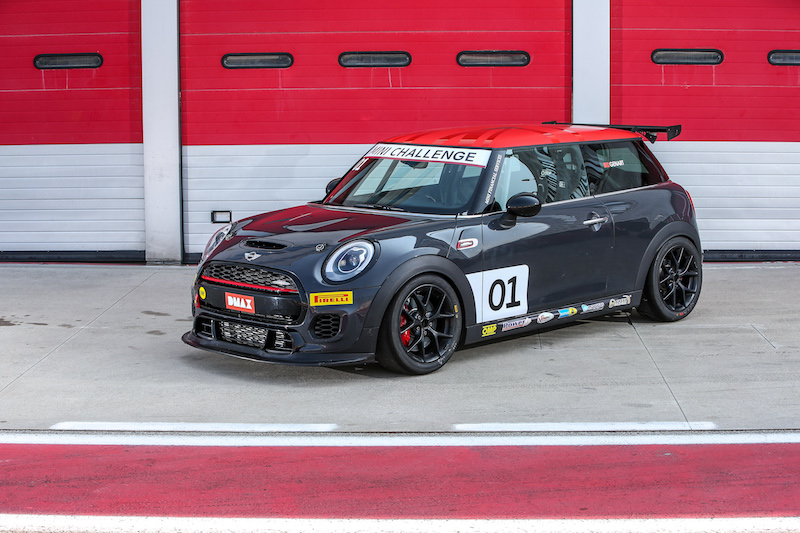 Mini Challenge: si scaldano i motori per la stagione 2017 Mini Challenge: si scaldano i motori per la stagione 2017