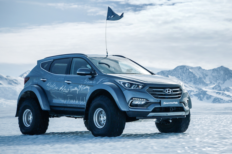Patrick Bergel a bordo di una Hyundai Santa Fe conquista l’Antartide Patrick Bergel a bordo di una Hyundai Santa Fe conquista l’Antartide