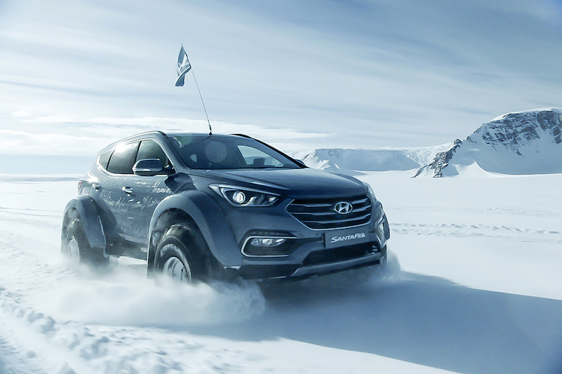 Patrick Bergel a bordo di una Hyundai Santa Fe conquista l’Antartide Patrick Bergel a bordo di una Hyundai Santa Fe conquista l’Antartide