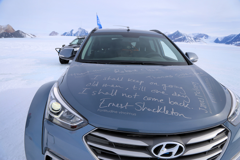 Patrick Bergel a bordo di una Hyundai Santa Fe conquista l’Antartide Patrick Bergel a bordo di una Hyundai Santa Fe conquista l’Antartide