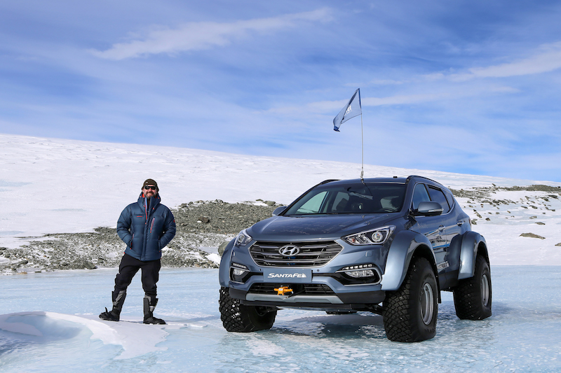 Patrick Bergel a bordo di una Hyundai Santa Fe conquista l’Antartide Patrick Bergel a bordo di una Hyundai Santa Fe conquista l’Antartide