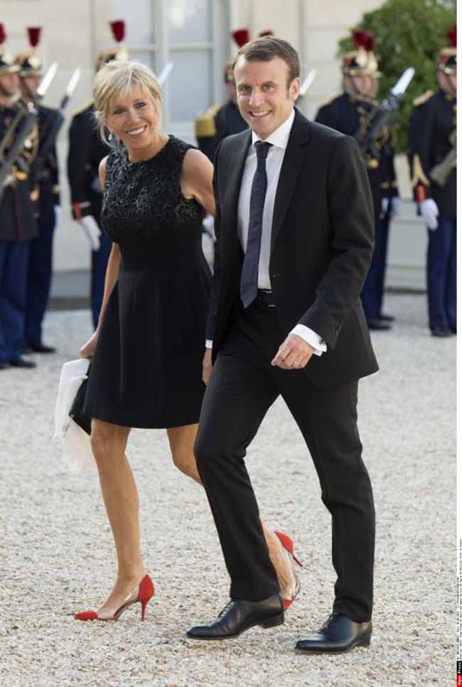 Francia, Macron formalizzerà lo status di première dame per Brigitte Francia, Macron formalizzerà lo status di première dame per Brigitte