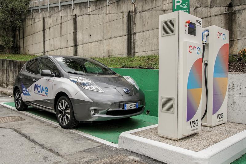 Enel, Nissan e IIT insieme per lo sviluppo della mobilità elettrica Enel, Nissan e IIT insieme per lo sviluppo della mobilità elettrica