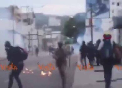 Venezuela, Papa Francesco bacchettato dal leader dell’opposizione Capriles