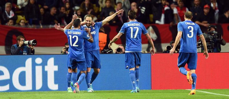 Monaco-Juventus 0-2, Higuain doppietta: finale di Champions League vicinissima Monaco-Juventus 0-2, Higuain doppietta: finale di Champions League vicinissima