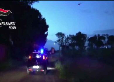 Droga e armi a Ostia; 21 arresti e sequestro di beni per 1 mln