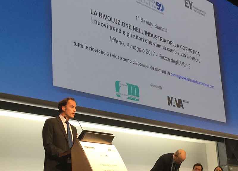 Cosmetica, un mercato in crescita. Vincono monobrand e e-commerce Cosmetica, un mercato in crescita. Vincono monobrand e e-commerce