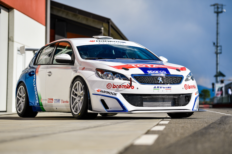 Peugeot 308 Racing Cup: scende in pista  con Stefano Accorsi