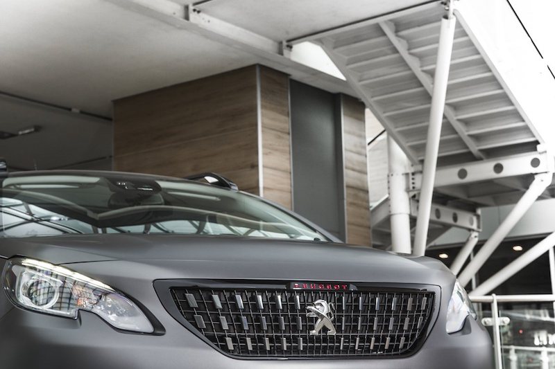 Peugeot SUV 2008 Black Matt e sei alla moda Peugeot SUV 2008 Black Matt e sei alla moda