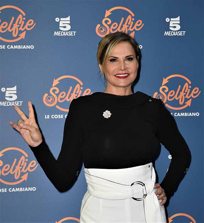 Simona Ventura: “Con Selfie sono rinata. Belen? Ruolo perfetto per lei”