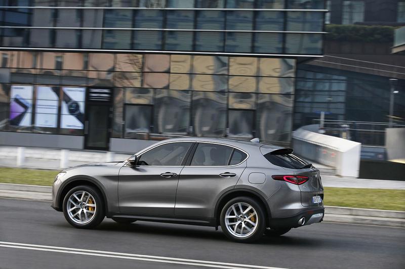 Alfa Romeo Stelvio: nuovo 2.2 Diesel da 180 CV con trazione integrale Q4 Alfa Romeo Stelvio: nuovo 2.2 Diesel da 180 CV con trazione integrale Q4