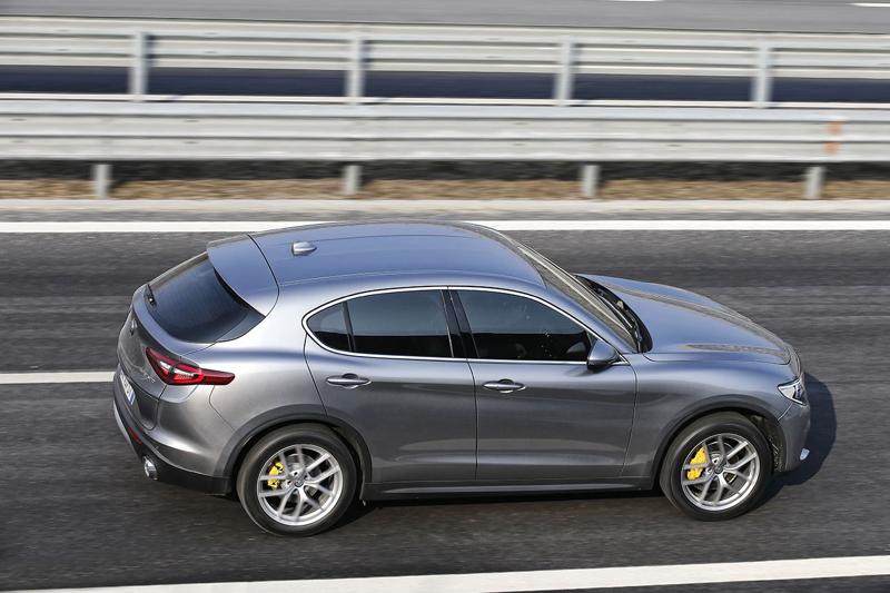 Alfa Romeo Stelvio: nuovo 2.2 Diesel da 180 CV con trazione integrale Q4 Alfa Romeo Stelvio: nuovo 2.2 Diesel da 180 CV con trazione integrale Q4