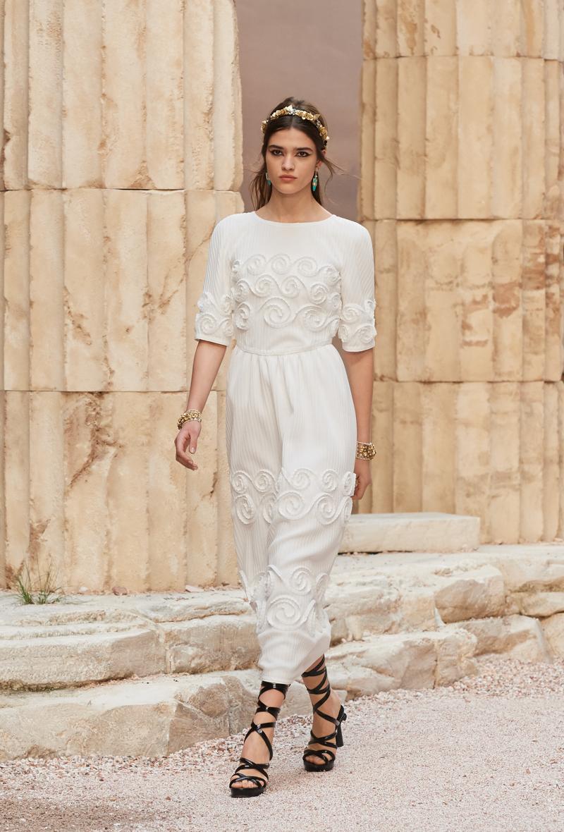 Chanel, la collezione cruise 2017/18 ispirata alla Grecia antica
