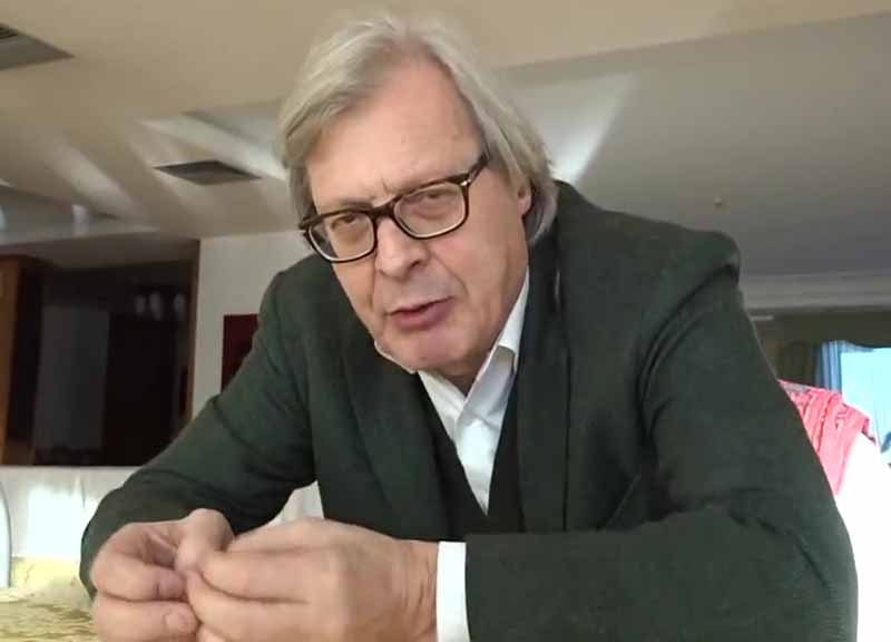 “Totti? Non era morto? Lo porterò con me per musei” Sgarbi scatenato “Totti? Non era morto? Lo porterò con me per musei” Sgarbi scatenato
