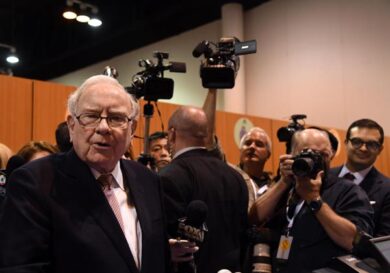 Buffett e i consigli alla moglie. Così l’Oracolo smentisce se stesso