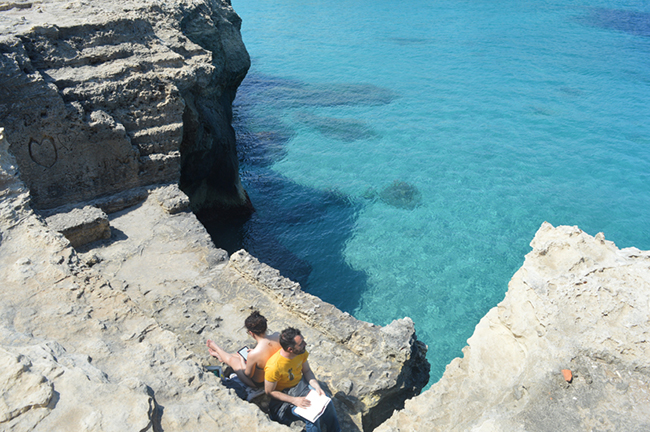 Castro, iniziano le vacanze nel Salento dei due mari Castro, iniziano le vacanze nel Salento dei due mari