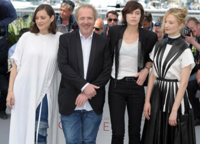 Cannes blindata per il Festival, al via con Desplechin. Almodovar vs Netflix