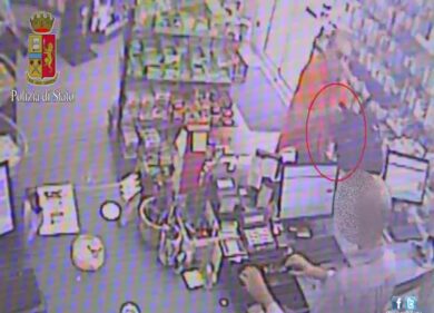 Assaltava banche, farmacie e autogrill: arrestato rapinatore seriale