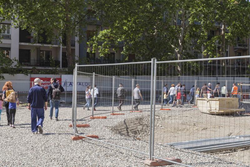 M4, per la prima volta 1500 cittadini scendono le scale della stazione Susa M4, per la prima volta 1500 cittadini scendono le scale della stazione Susa