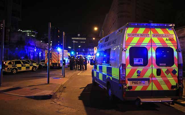 Manchester, attentato al concerto di Ariana Grande. Tre arresti: la dinamica Manchester, attentato al concerto di Ariana Grande. Tre arresti: la dinamica