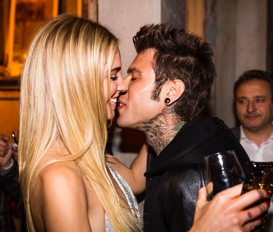 Chiara Ferragni incinta? Un bimbo da Fedez? La foto che alimenta il sospetto Chiara Ferragni incinta? Un bimbo da Fedez? La foto che alimenta il sospetto