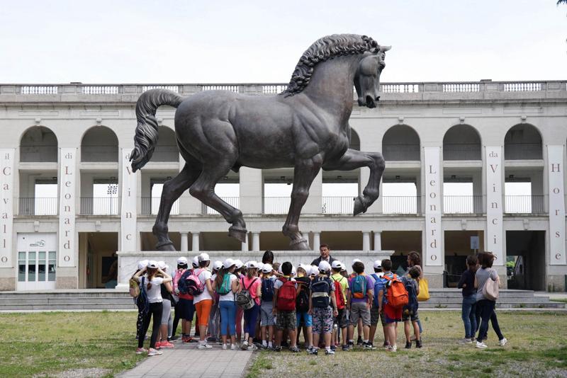 L’ippodromo Snai San Siro apre alle scuole: 50 bambini in visita L’ippodromo Snai San Siro apre alle scuole: 50 bambini in visita