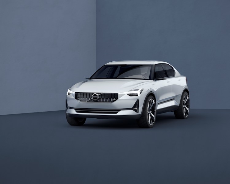 Volvo, presenta una nuova gamma di automobili compatte della serie 40 Volvo, presenta una nuova gamma di automobili compatte della serie 40