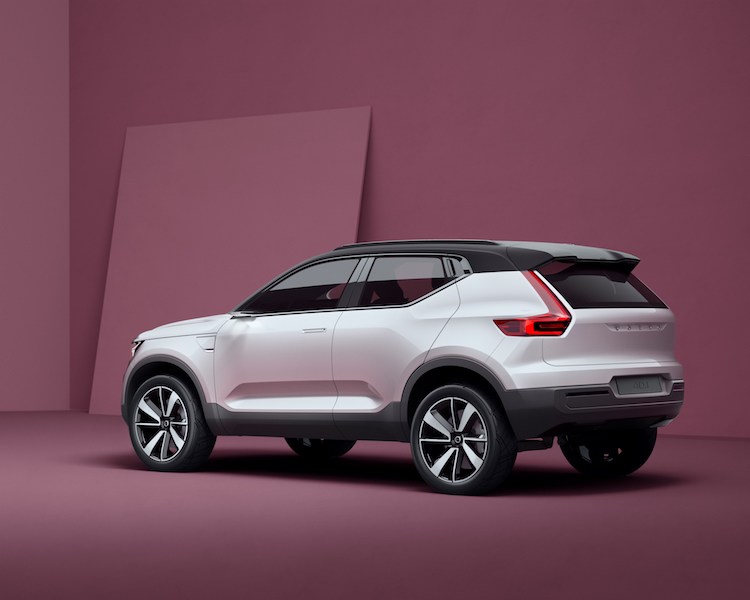 Volvo, presenta una nuova gamma di automobili compatte della serie 40 Volvo, presenta una nuova gamma di automobili compatte della serie 40